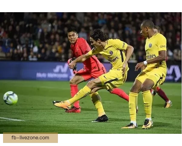 直播前两小时里尔对阵朗斯德比，紧张气氛与压力持续升级